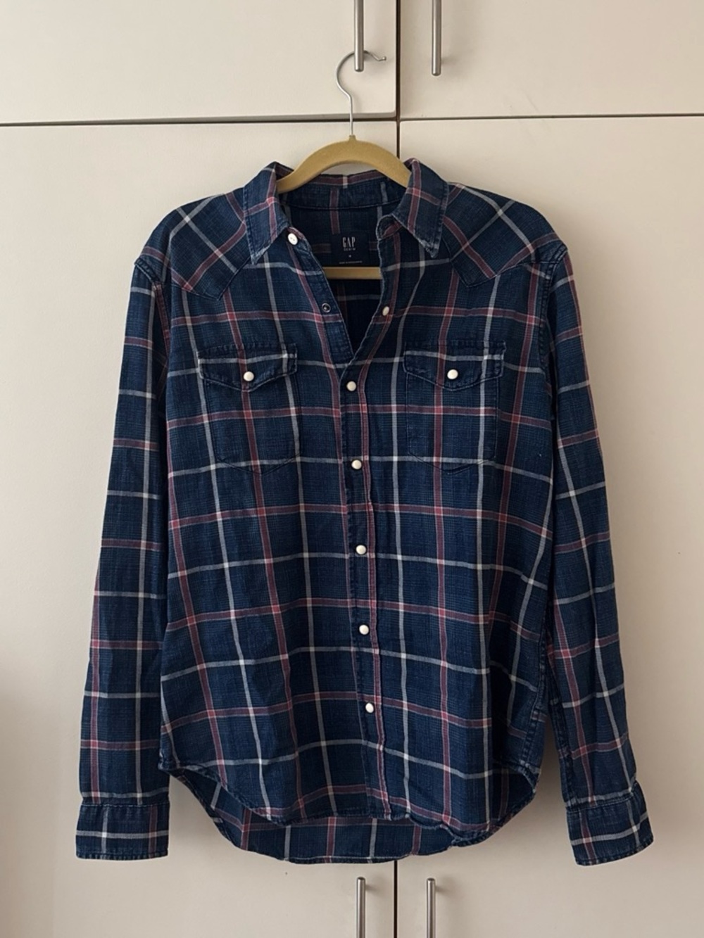 GAP Men's Navy Plaid Button-Down Shirt with Red Stripes